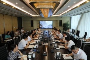 桐乡政企联动现场会开进振石、巨石，一如既往支持大企业稳定发展！